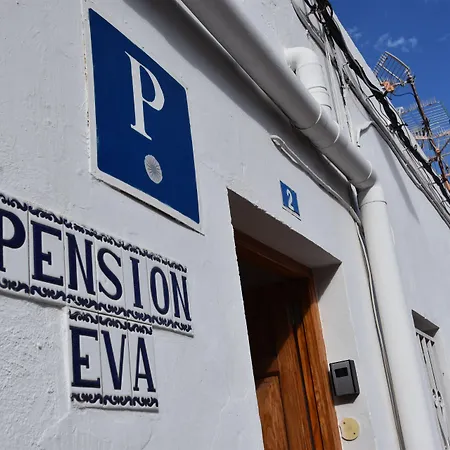 Eva Penzion *