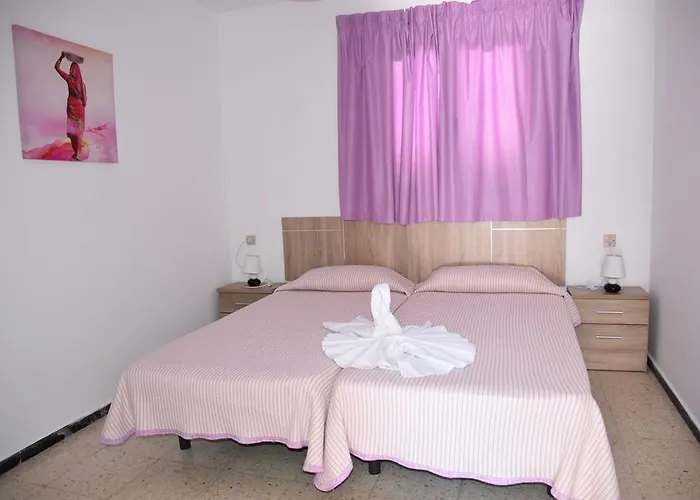 Eva בית הארחה *