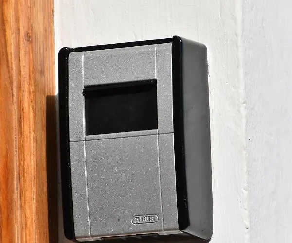 בית הארחה Eva *