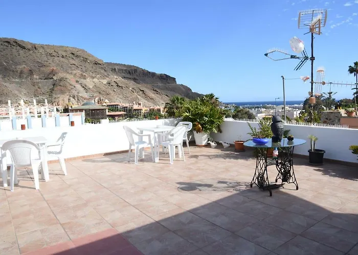 Eva * פוארטו דה מוגן